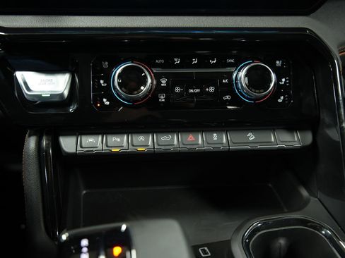 New 2026 GMC Sierra 1500 AT4 w/ AT4 Premium Package image 33