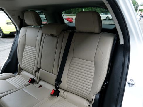 Used 2021 Land Rover Discovery Sport S image 46