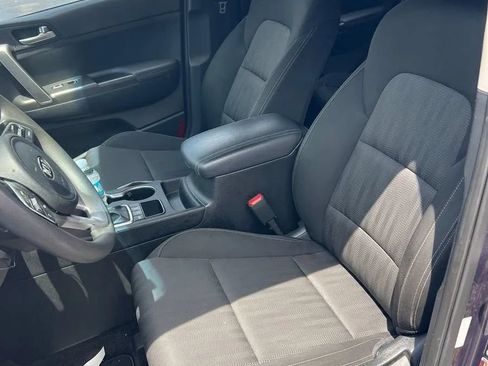 Used 2020 Kia Sportage LX AWD/4WD image 3