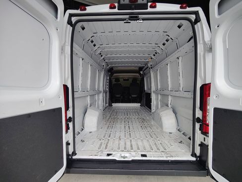 Used 2023 RAM ProMaster 3500 FWD image 8