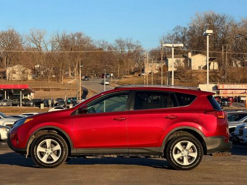 Used 2013 Toyota RAV4 XLE AWD/4WD image 5