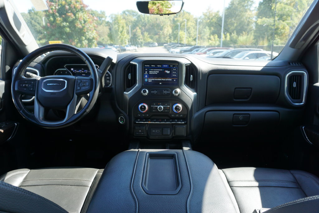 Used 2021 GMC Sierra 3500 Denali w/ Denali Ultimate Package AWD/4WD image 28