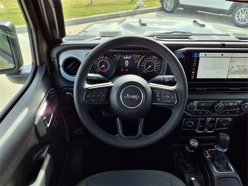New 2025 Jeep Gladiator Sport image 11