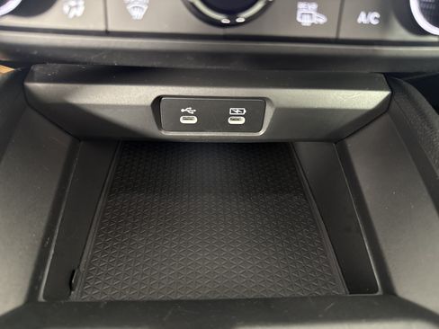 Certified 2023 Honda Accord EX image 27