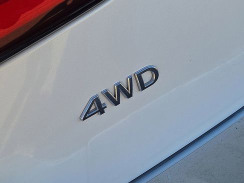 Used 2024 INFINITI QX80 Luxe image 12