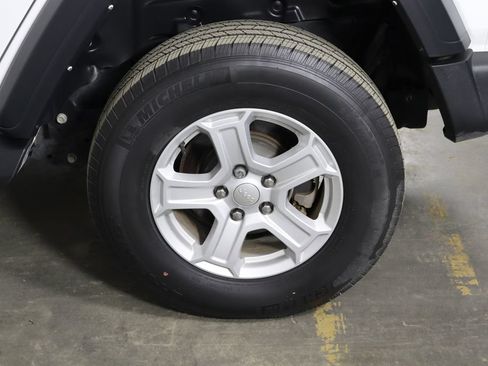 Used 2022 Jeep Wrangler Unlimited Sport AWD/4WD image 40