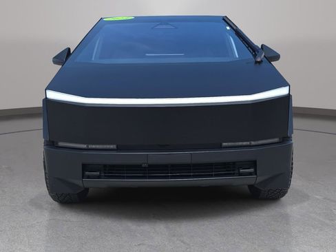 Used 2024 Tesla Cybertruck AWD Crew Cab image 3