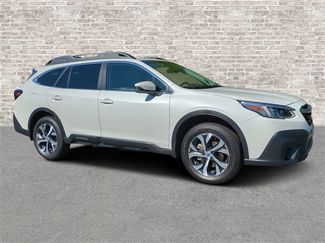 Used 2022 Subaru Outback Limited image 1