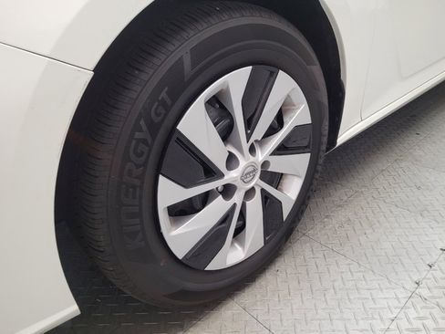 Used 2025 Nissan Altima 2.5 S FWD image 31