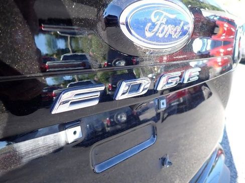 Used 2024 Ford Edge SE AWD/4WD image 5