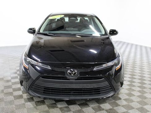 Certified 2024 Toyota Corolla LE image 9