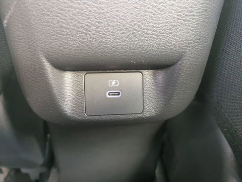 New 2025 Nissan Versa SR w/ Trunk Package image 31