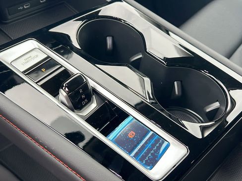 New 2026 Volkswagen Atlas Peak Edition image 13