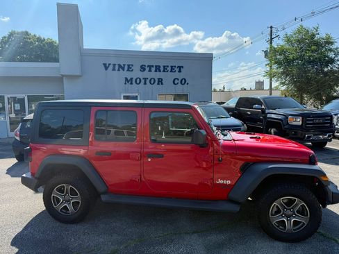 Used 2018 Jeep Wrangler Unlimited Sport S AWD/4WD image 6