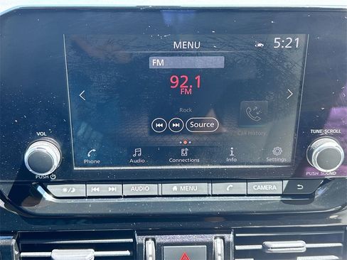 Used 2022 Nissan Pathfinder SV image 23