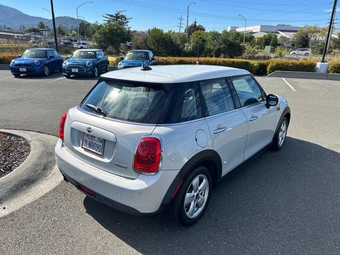 Used 2015 MINI Cooper 4-Door Hardtop FWD image 7