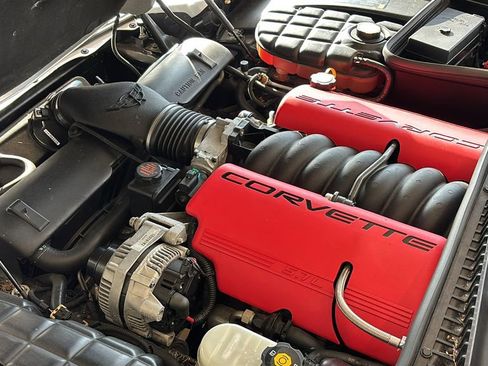 Used 2003 Chevrolet Corvette Z06 w/ Memory Package, 3 Drivers RWD image 26