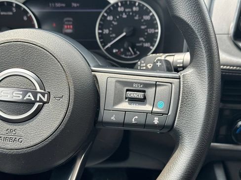 Used 2024 Nissan Rogue SV FWD image 30