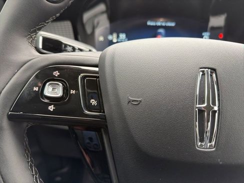 New 2026 Lincoln Corsair Premiere image 16