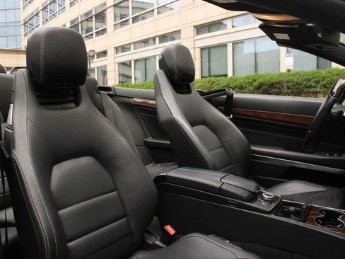 Used 2016 Mercedes-Benz E 400 Cabriolet image 24