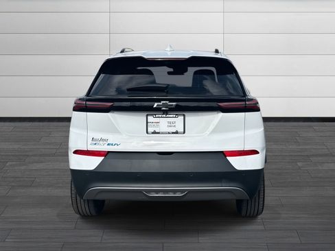 Used 2022 Chevrolet Bolt EUV Premier w/ Sun & Sound Package image 5