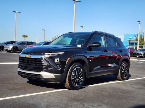 New 2026 Chevrolet TrailBlazer LT w/ Driver Confidence Package image 2