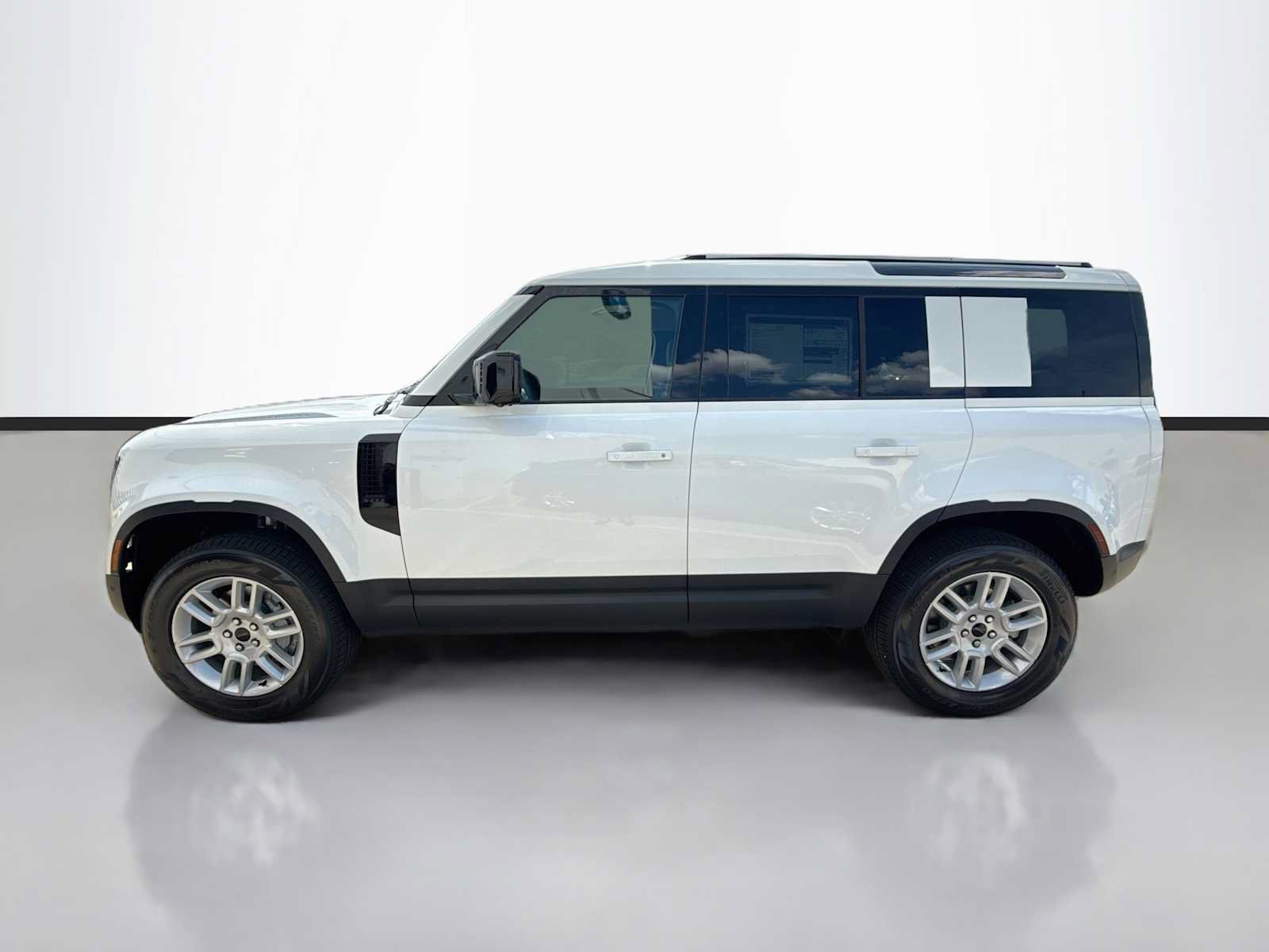 New 2026 Land Rover Defender 110 S AWD/4WD image 5