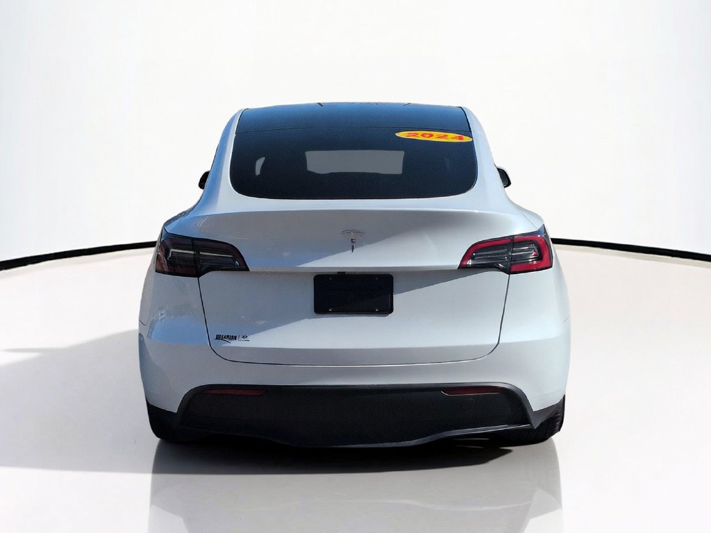 Used 2024 Tesla Model Y Long Range RWD image 7