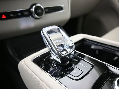 New 2026 Volvo XC90 B6 Ultra w/ Protection Package Premier image 12