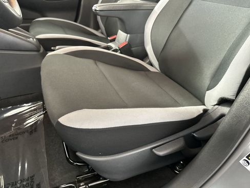 Certified 2025 Nissan Versa S w/ Trunk Package image 12