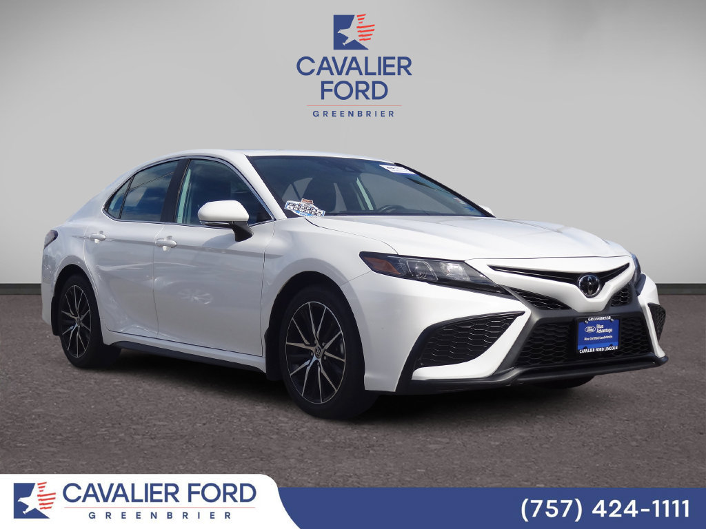Used 2024 Toyota Camry SE w/ Blackout Package (TMS) FWD image 1