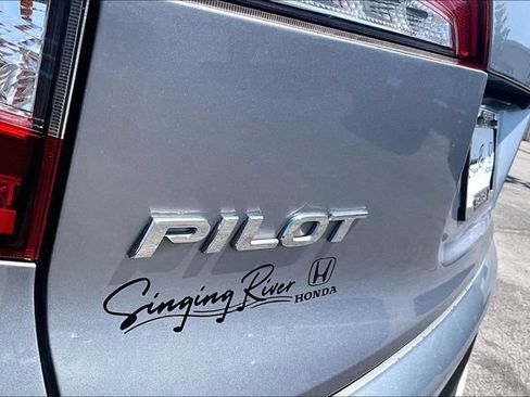 Used 2021 Honda Pilot Touring image 25