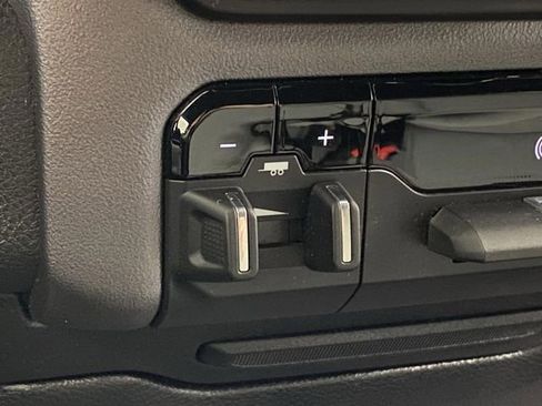 Used 2022 RAM 2500 Big Horn image 24