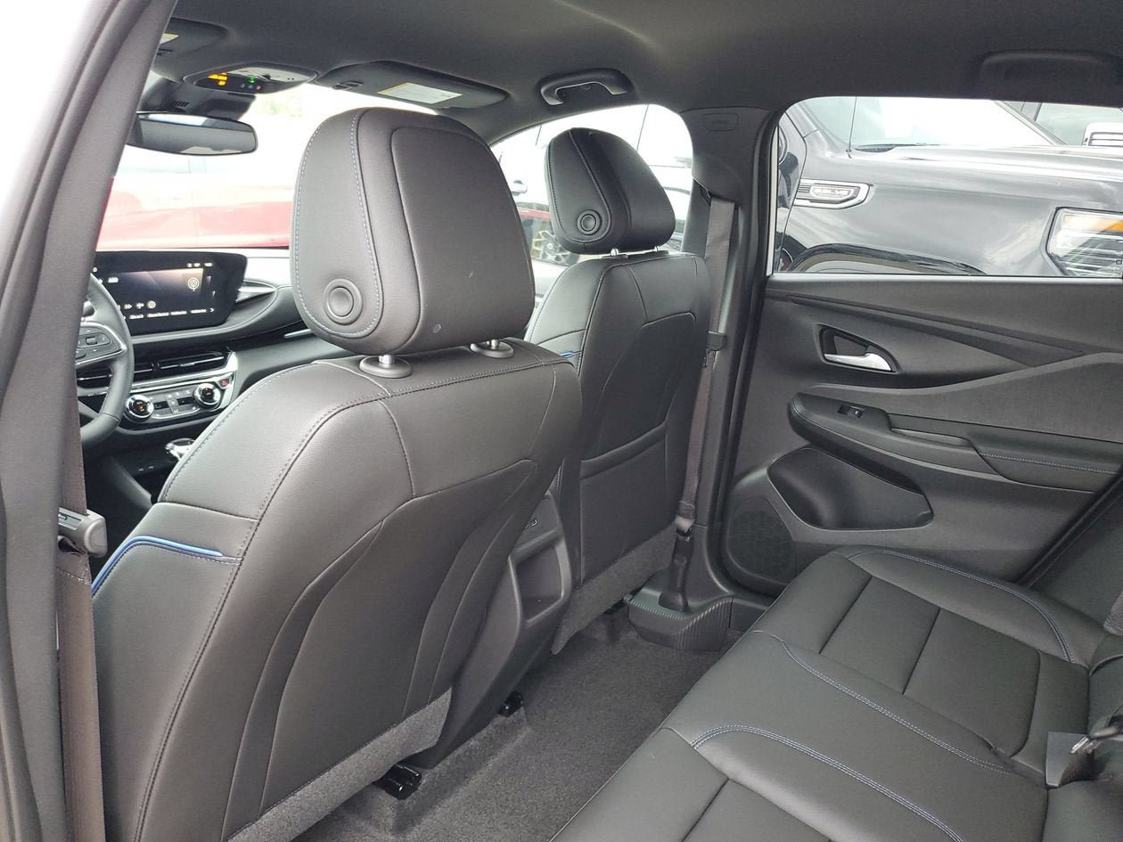 New 2026 Buick Envista Sport Touring w/ Convenience I Package FWD image 9