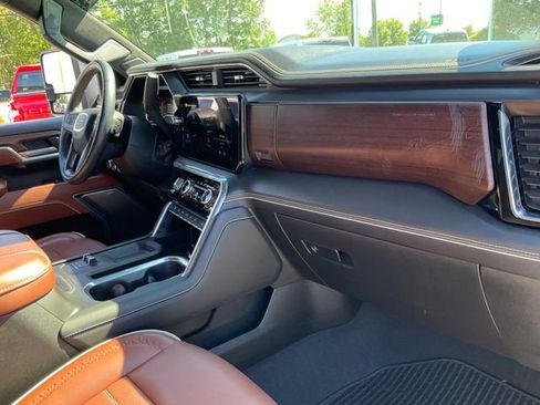 Used 2024 GMC Sierra 2500 Denali Ultimate w/ Max Trailering Package AWD/4WD image 23