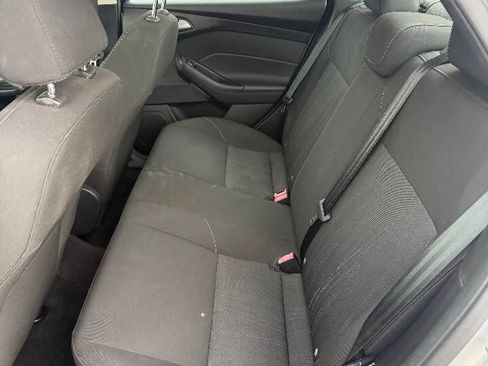 Used 2015 Ford Focus SE FWD image 11