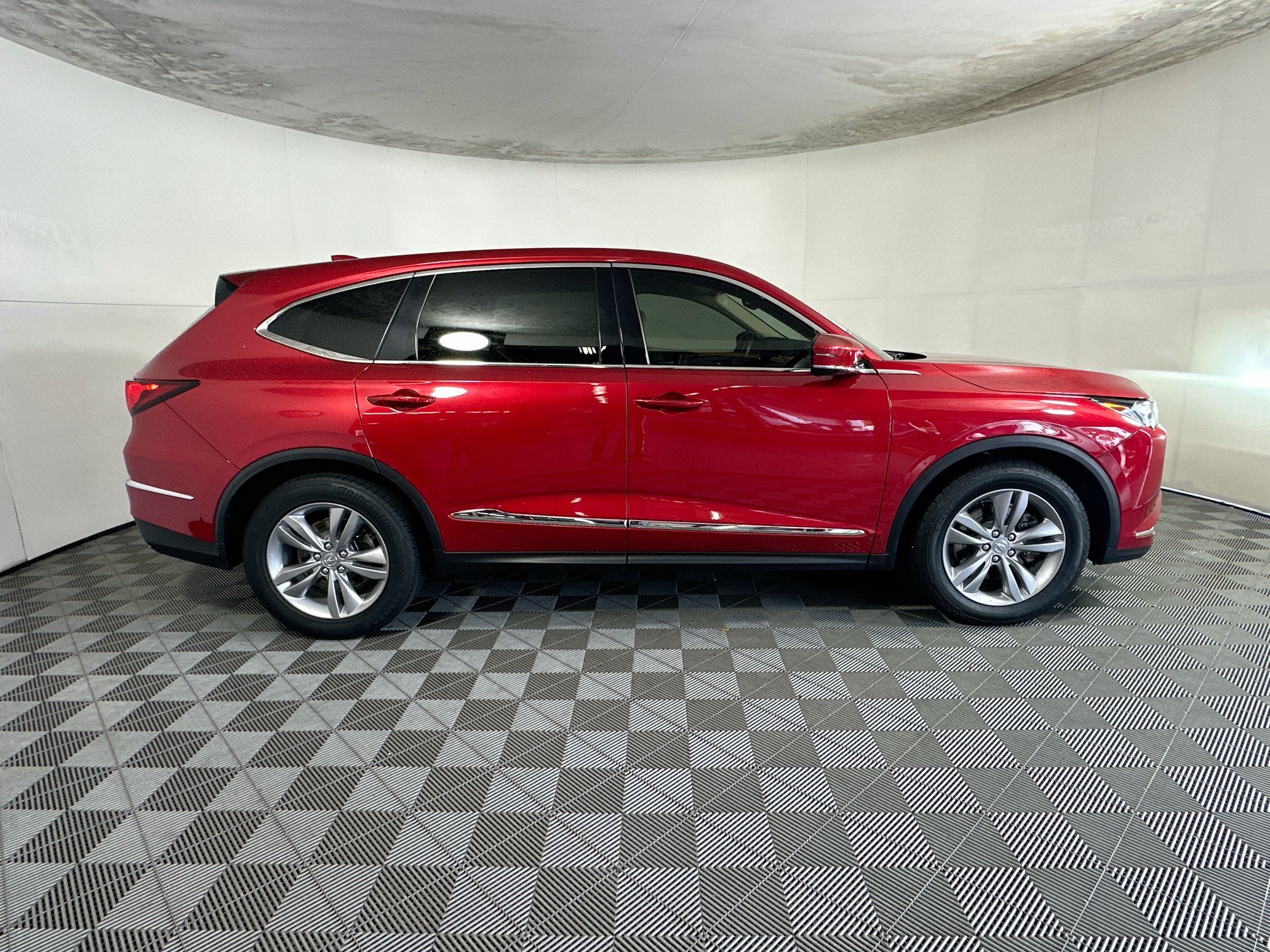 Used 2024 Acura MDX FWD image 2