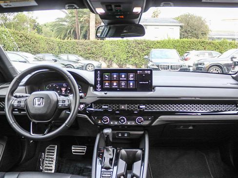 Used 2024 Honda Accord Sport image 15