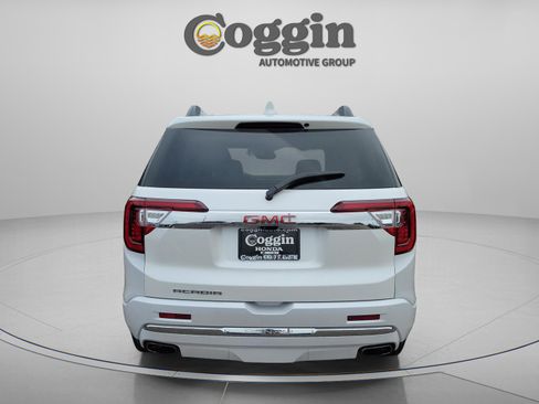 Used 2021 GMC Acadia Denali w/ Denali Technology Package image 4