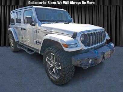 Used 2024 Jeep Wrangler Unlimited w/ Convenience Group