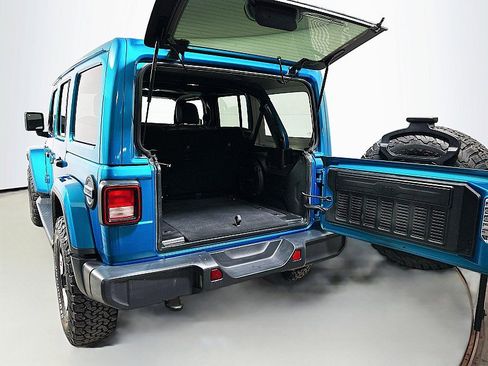 Used 2020 Jeep Wrangler Unlimited Sahara w/ Uconnect 4C Nav & Sound Group image 24