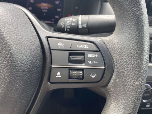 Used 2024 Honda Accord EX image 19