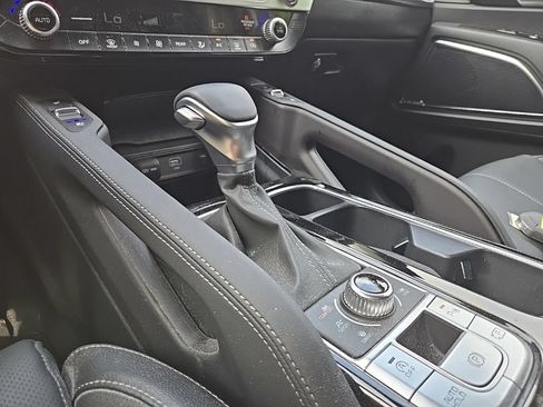 Certified 2025 Kia Telluride SX w/ SX Captain's Chair Package AWD/4WD image 26