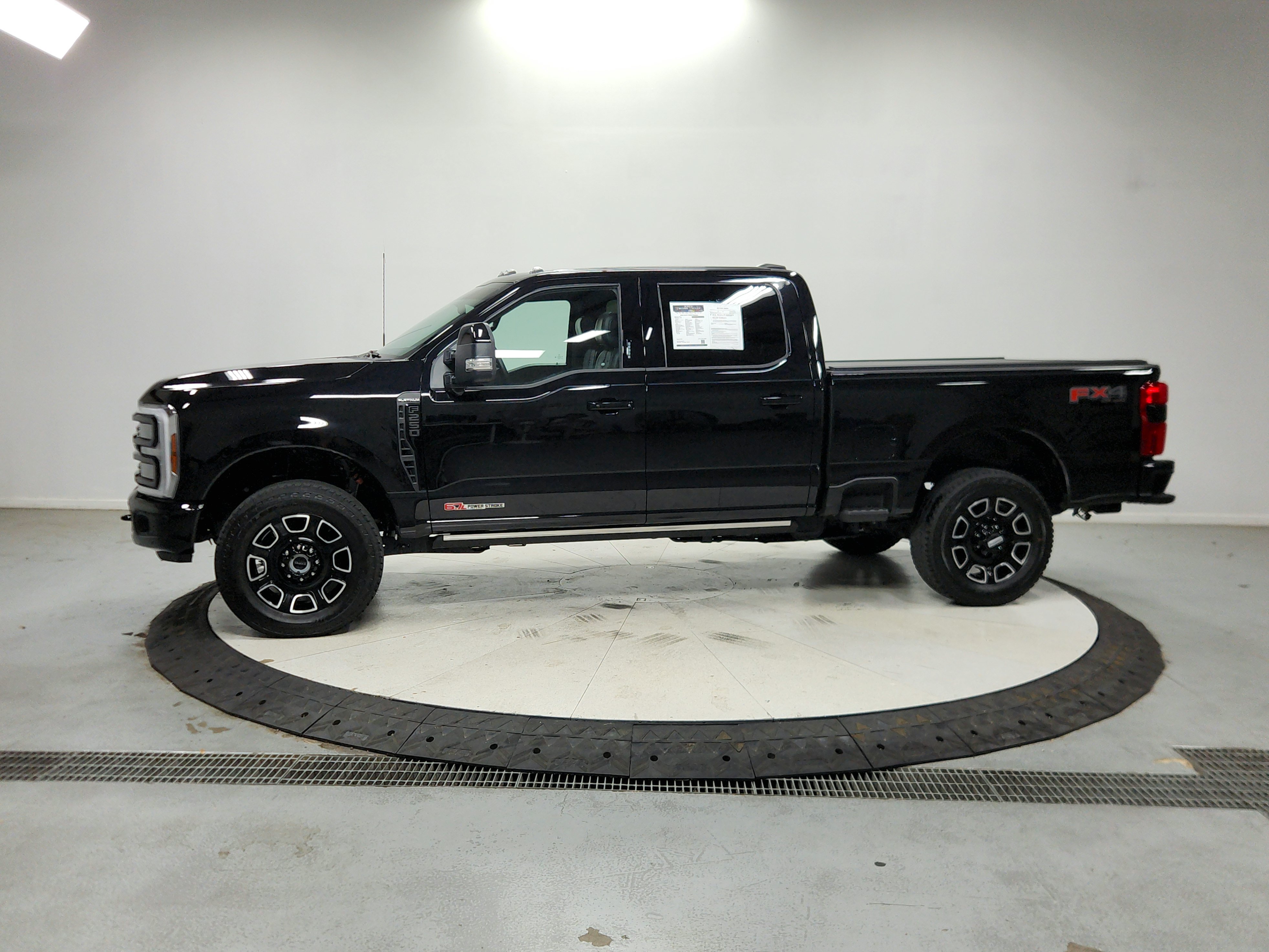 Used 2026 Ford F250 Platinum AWD/4WD image 5