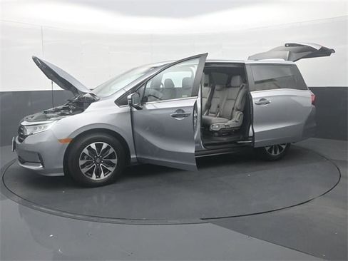 Certified 2024 Honda Odyssey EX-L image 37