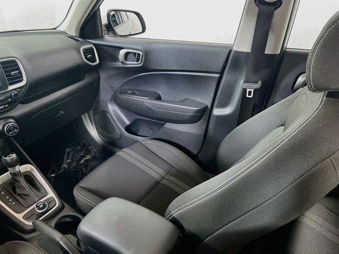 Used 2023 Hyundai Venue SEL FWD image 22