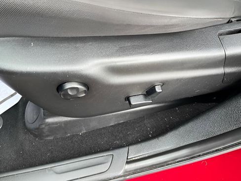 Used 2020 Jeep Grand Cherokee Laredo w/ Security & Convenience Group image 11