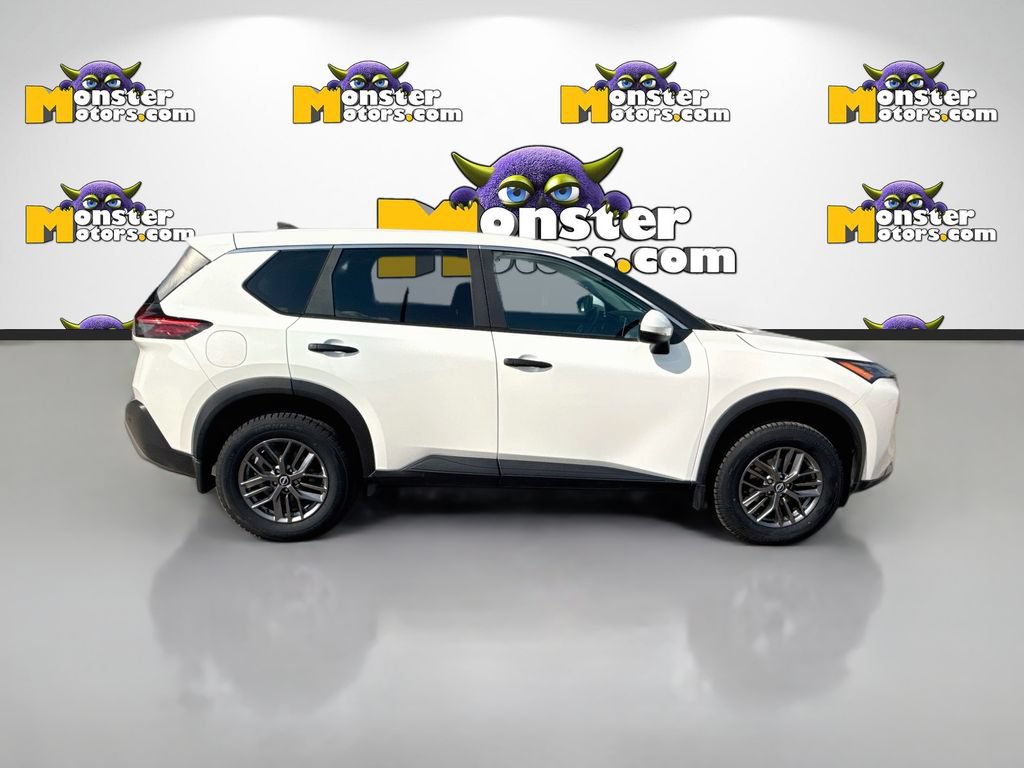 Used 2023 Nissan Rogue S AWD/4WD image 4