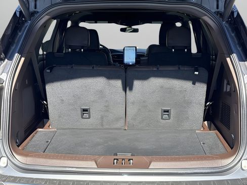 Certified 2024 Ford Explorer King Ranch w/ Technology Package image 8