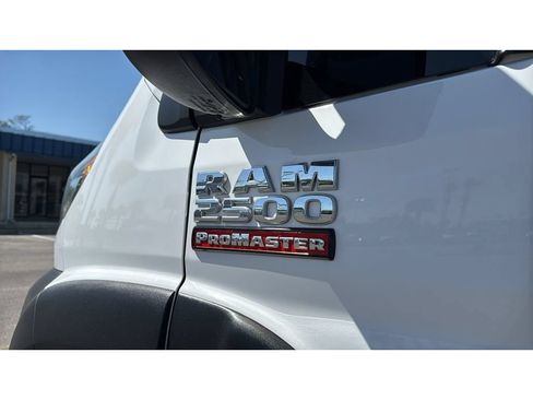Used 2023 RAM ProMaster 2500 FWD image 10